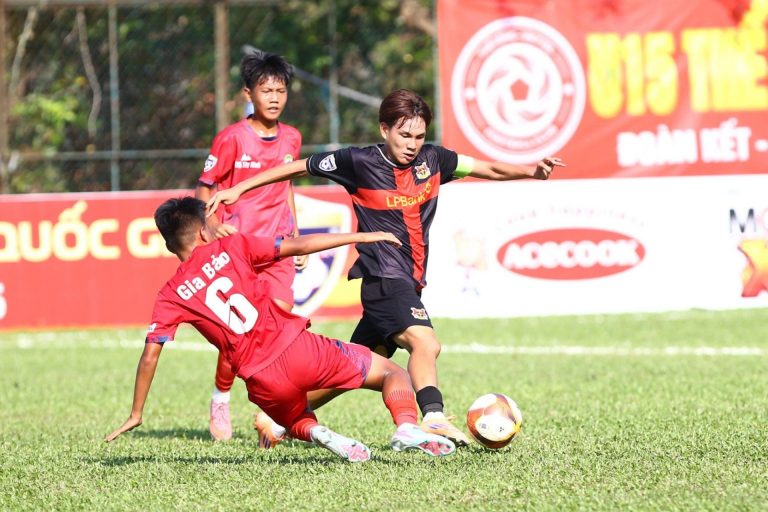8 đội bóng mạnh nhất U15 Quốc gia 2026 chính thức vào tứ kết