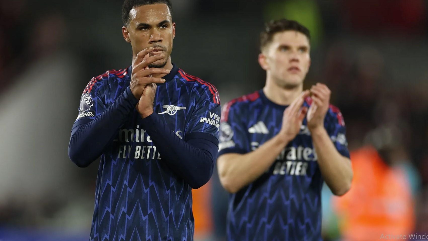 Arsenal hòa Brentford, cơ hội vô địch bị Man City áp sát