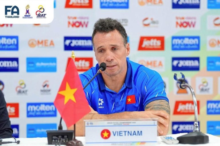 HLV Giustozzi khẳng định ĐT Việt Nam hướng tới World Cup