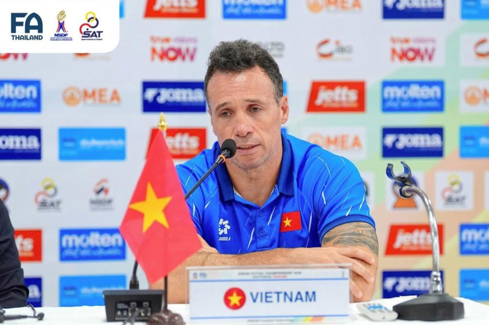 HLV Giustozzi khẳng định ĐT Việt Nam hướng tới World Cup