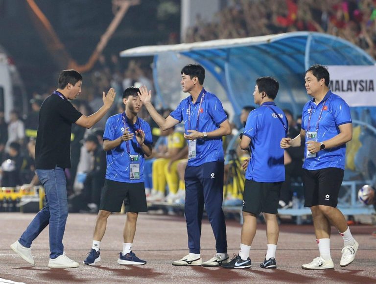 HLV Lee Jung-soo chia tay ĐT Việt Nam và bến đỗ bất ngờ tại Đông Nam Á