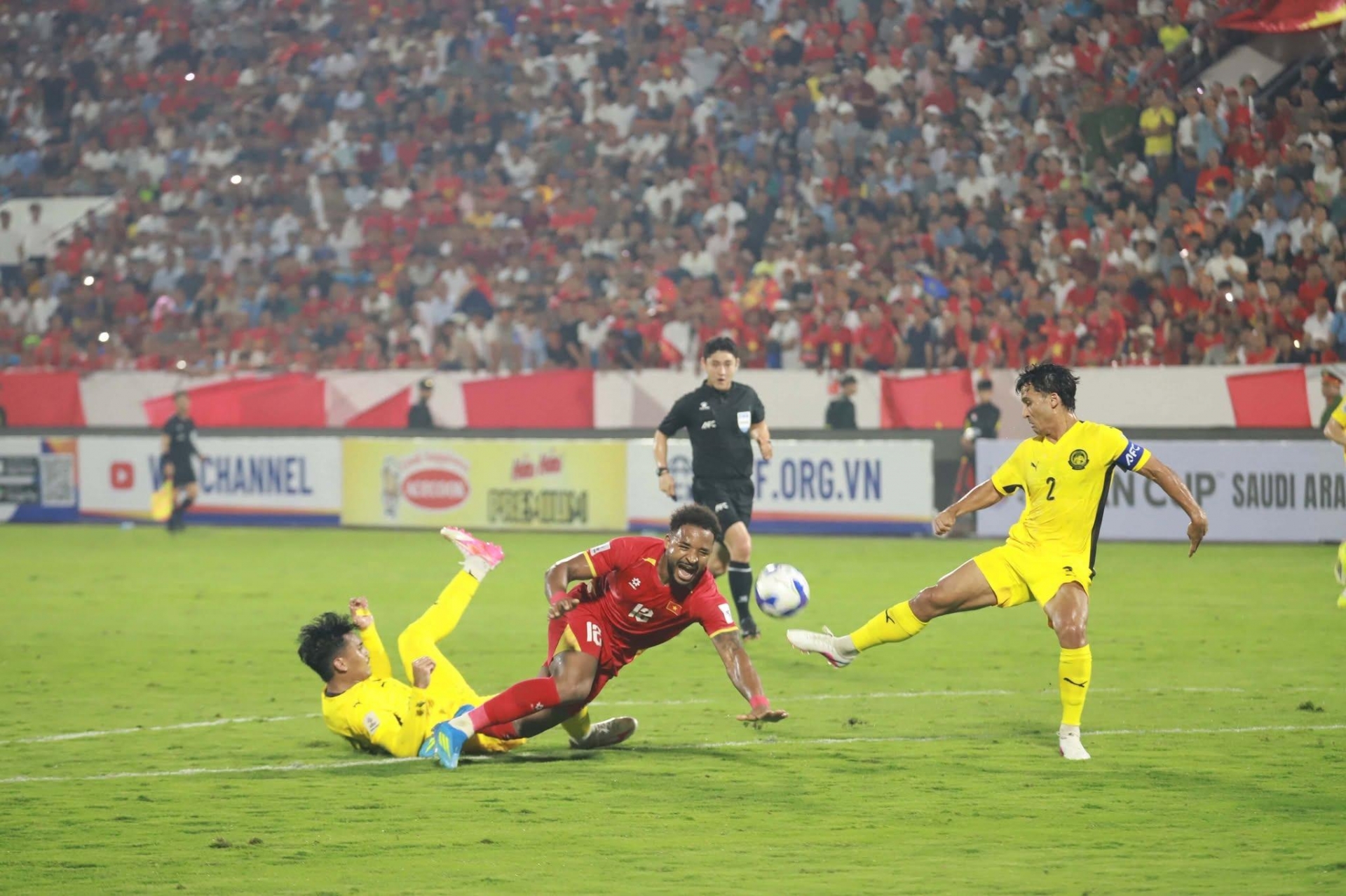 Malaysia cần nhập tịch để cạnh tranh với Việt Nam trong bóng đá