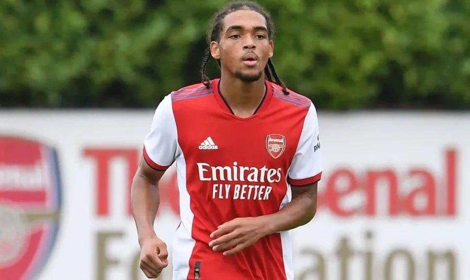 Malaysia tìm kiếm cựu sao Arsenal sau thất bại trước Việt Nam