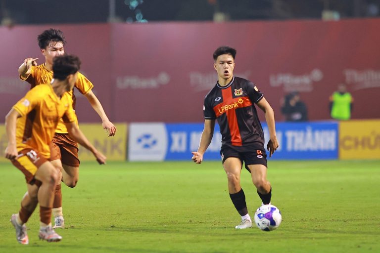 Trực tiếp HAGL vs Ninh Bình: Cơ hội vàng cho đội khách